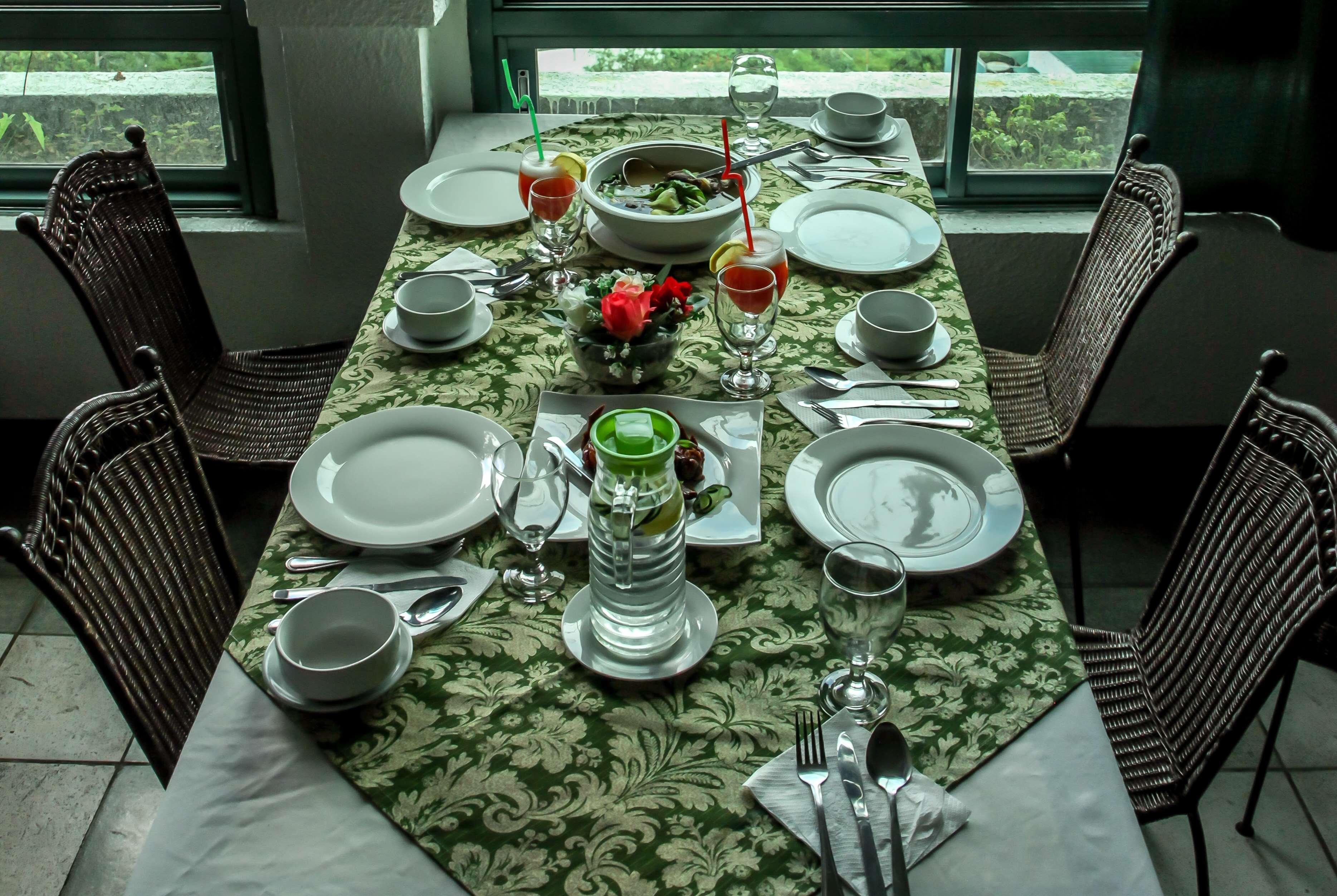 Days Hotel Tagaytay Tagaytay City Esterno foto