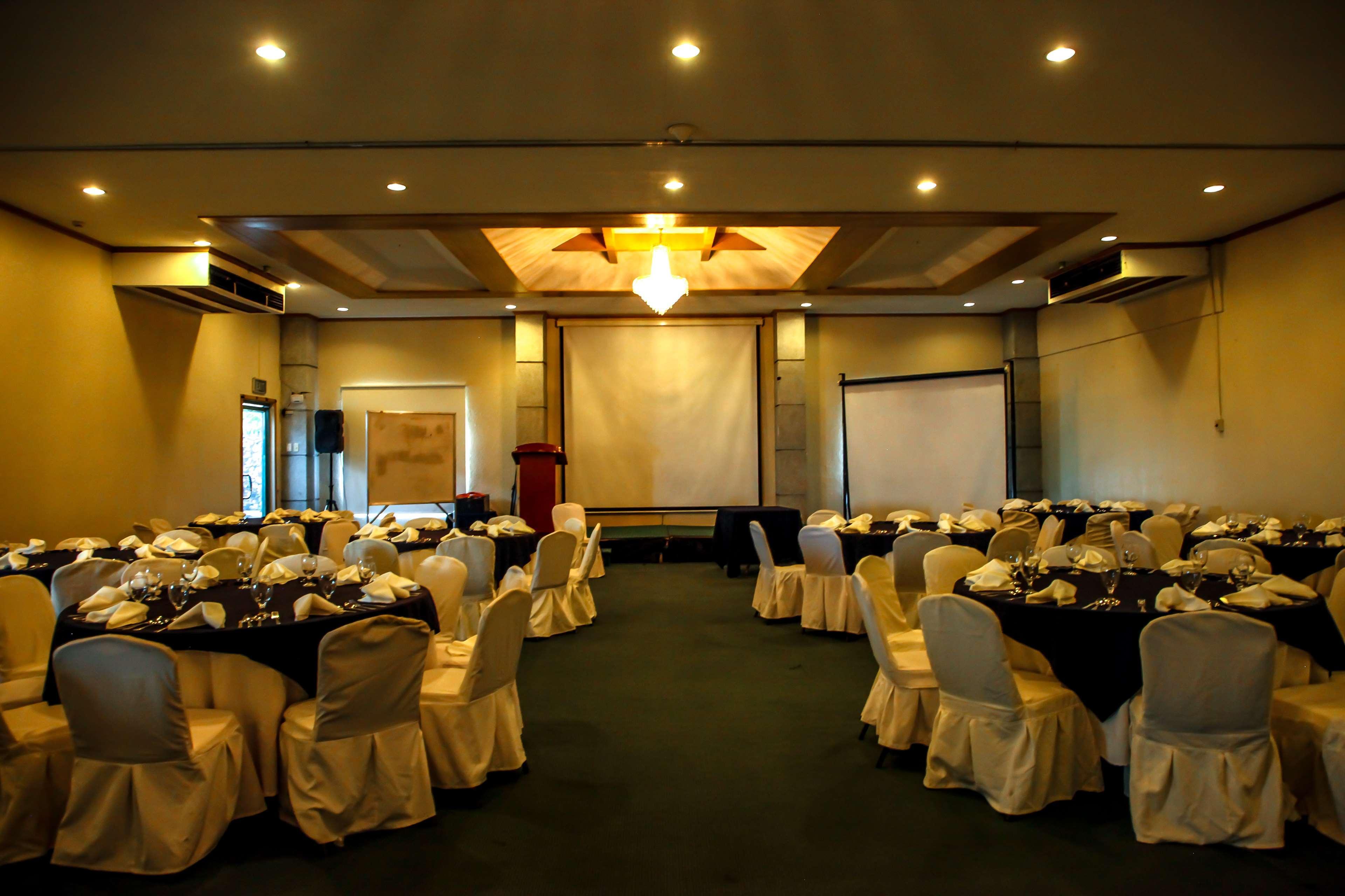 Days Hotel Tagaytay Tagaytay City Esterno foto