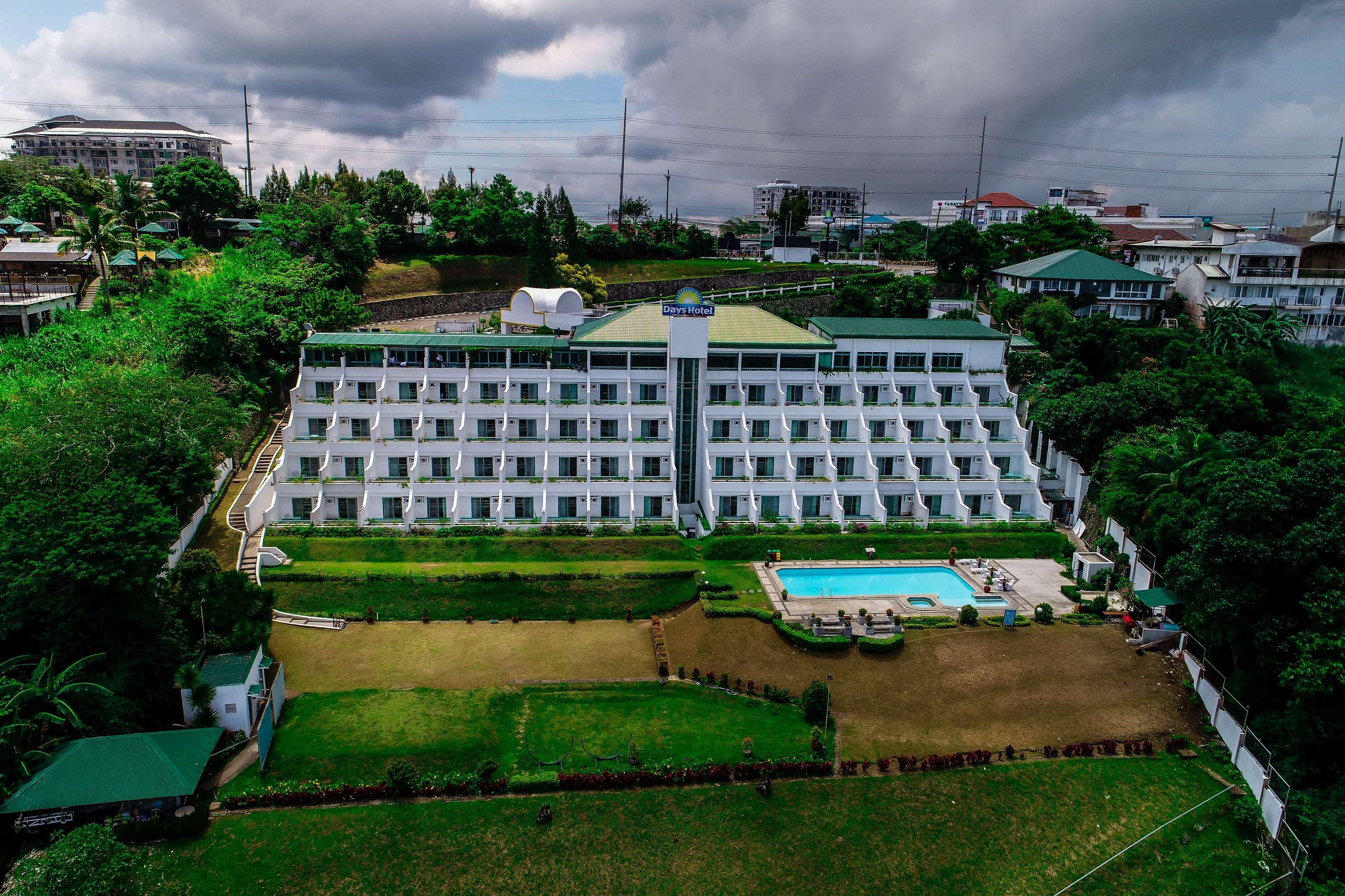 Days Hotel Tagaytay Tagaytay City Esterno foto