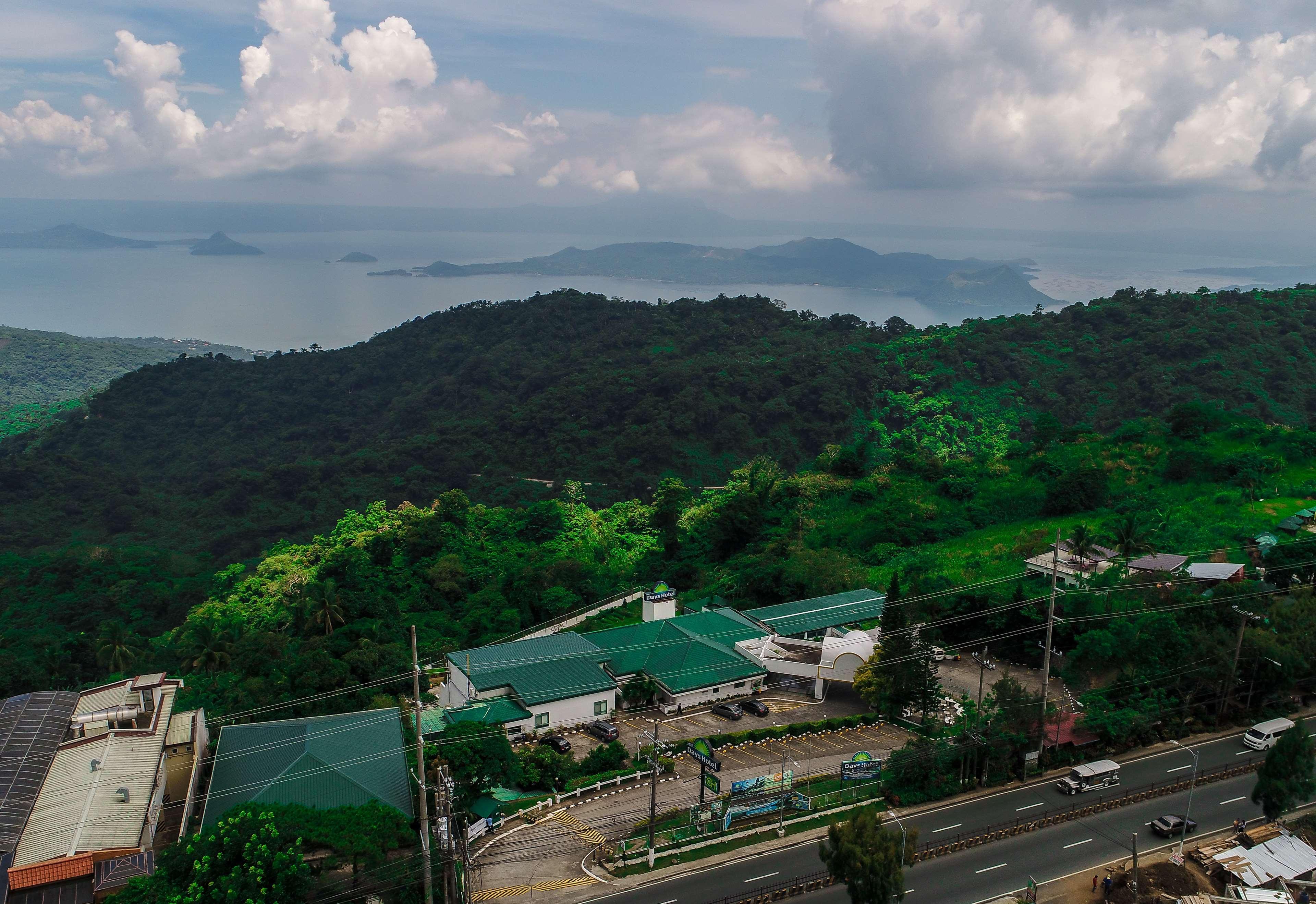 Days Hotel Tagaytay Tagaytay City Esterno foto