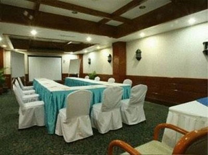 Days Hotel Tagaytay Tagaytay City Esterno foto