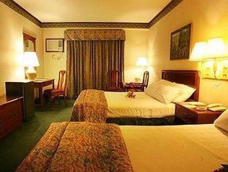 Days Hotel Tagaytay Tagaytay City Esterno foto