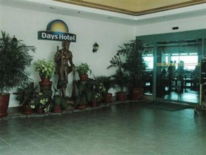 Days Hotel Tagaytay Tagaytay City Esterno foto